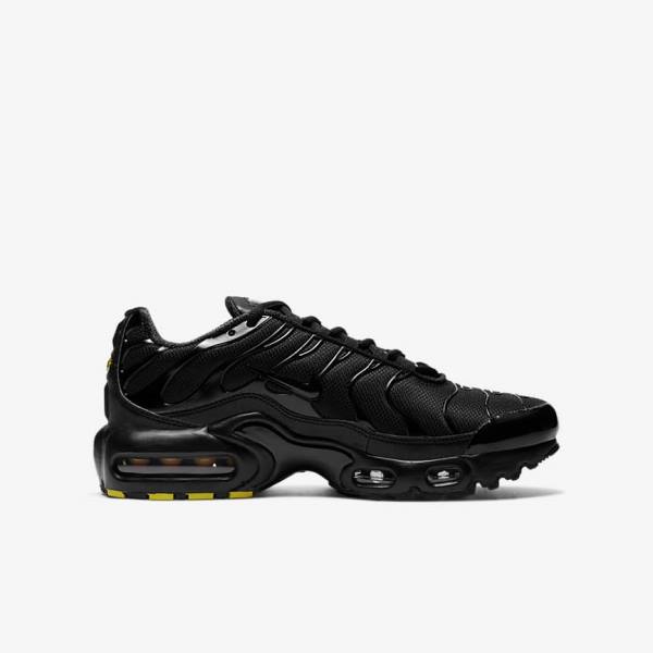 Kids' Nike Air Max Plus Older Sneakers Black | NK893GFY