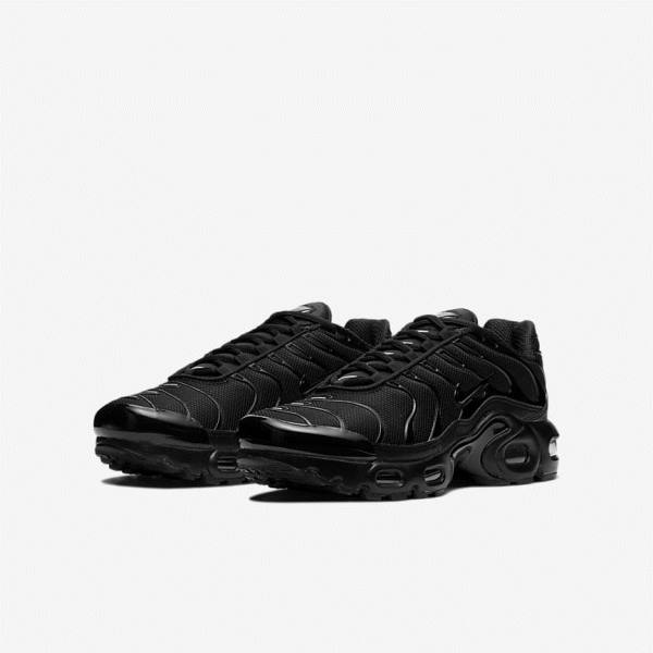 Kids' Nike Air Max Plus Older Sneakers Black | NK893GFY