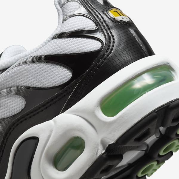 Kids' Nike Air Max Plus Older Sneakers White / Black / Silver / Mint | NK873FEV