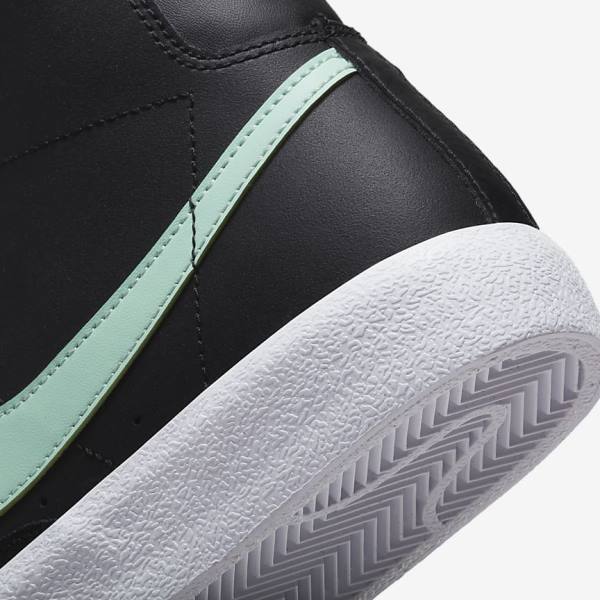 Kids' Nike Blazer Mid 77 Older Sneakers Black / White / Mint | NK150TLN