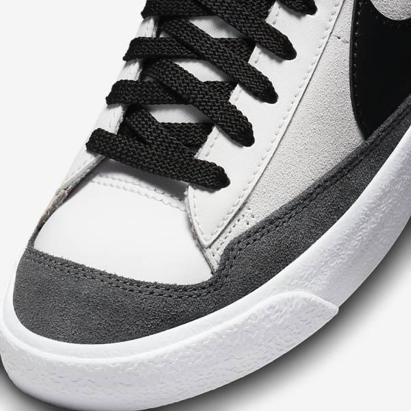 Kids' Nike Blazer Mid 77 SE Dance Older Sneakers White / Red / Light Grey / Black | NK862YUO