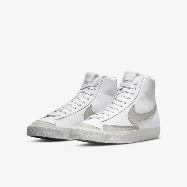 Kids' Nike Blazer Mid 77 SE Older Sneakers White / Light Beige | NK265GIA