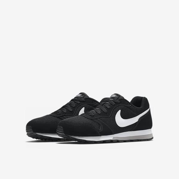 Kids' Nike MD Runner 2 Older Sneakers Black / Grey / White | NK501JSC