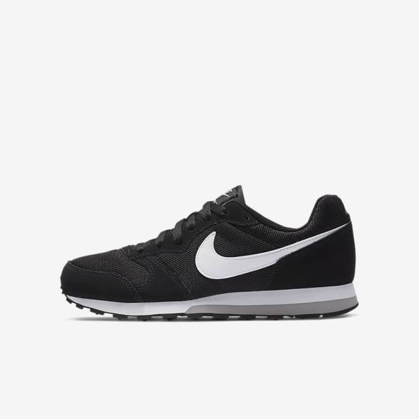 Kids\' Nike MD Runner 2 Older Sneakers Black / Grey / White | NK501JSC