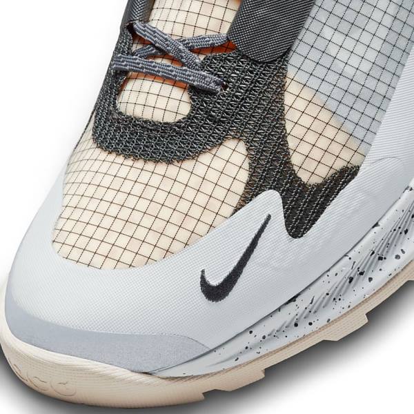 Men's Nike ACG Air Nasu 2 Sneakers Grey / Metal Silver | NK384ZLX