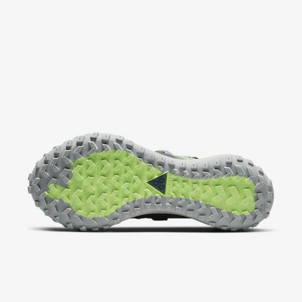 Men's Nike ACG Mountain Fly Low Sneakers Grey / Green | NK423TNE