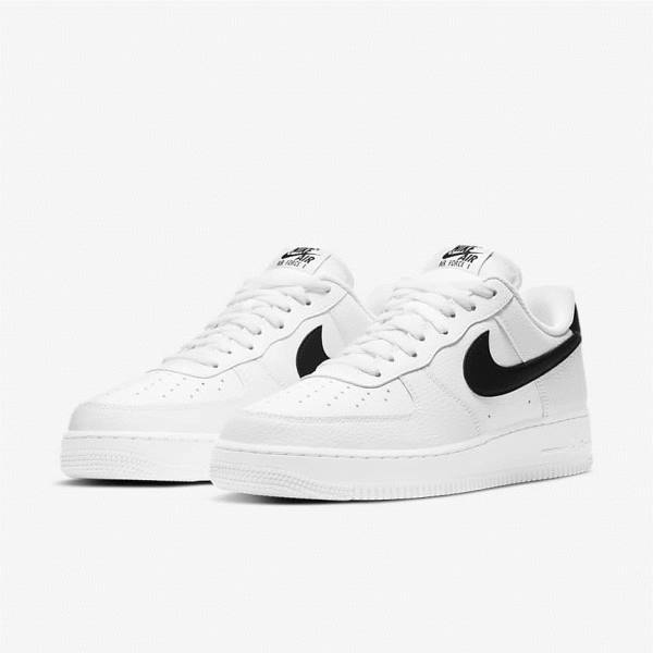 Men's Nike Air Force 1 07 Sneakers White / Black | NK498CAN