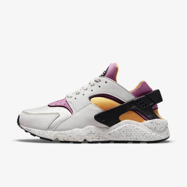 Men\'s Nike Air Huarache Sneakers Light Beige / Gold / Black / Pink | NK476YOK