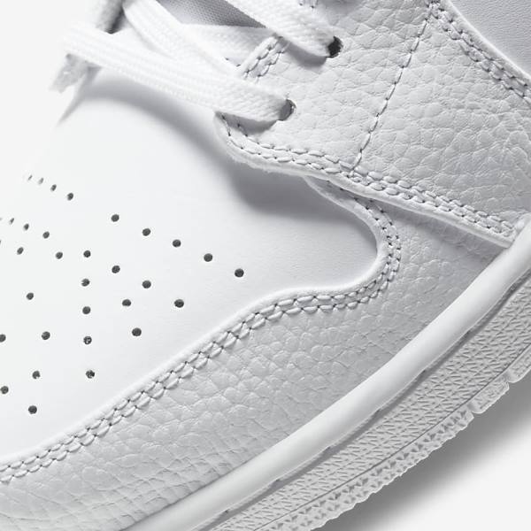 Men's Nike Air Jordan 1 Low Sneakers White | NK612ZAN