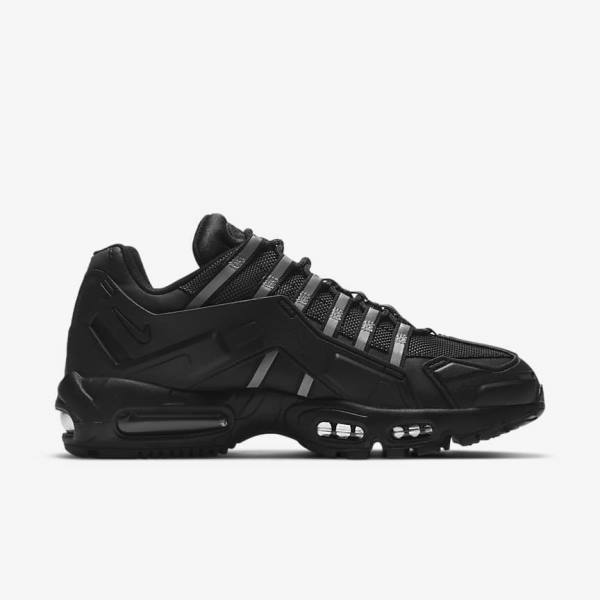 Men's Nike Air Max 95 NDSTRKT Sneakers Black | NK165IJR