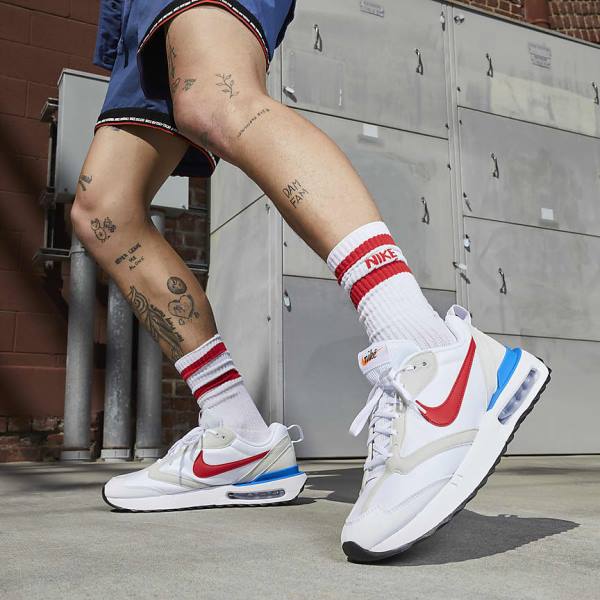 Men's Nike Air Max Dawn Sneakers White / Blue / Black / Red | NK053ZMW