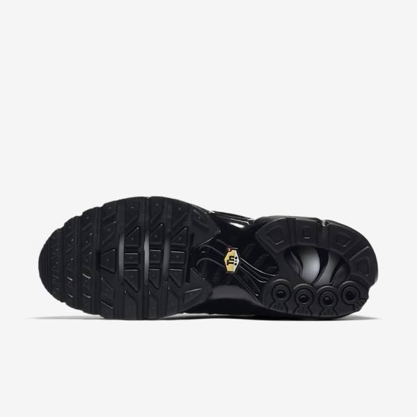 Men's Nike Air Max Plus Sneakers Black | NK190CJN