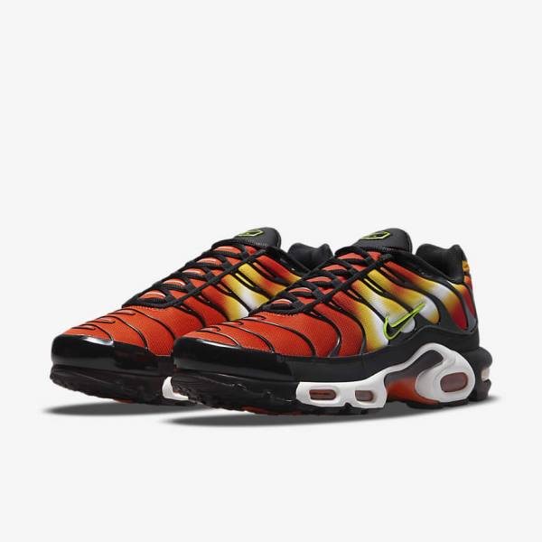 Men's Nike Air Max Plus Sneakers Orange / Gold / Black | NK376QHJ