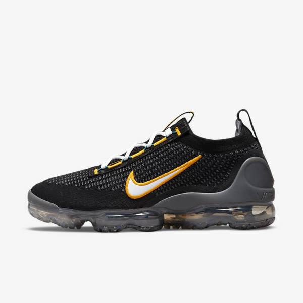 Men\'s Nike Air VaporMax 2021 FK Sneakers Black / Gold / Dark Grey / White | NK948EKQ