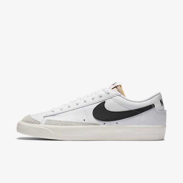 Men\'s Nike Blazer Low 77 Vintage Sneakers White / Black | NK578PFR