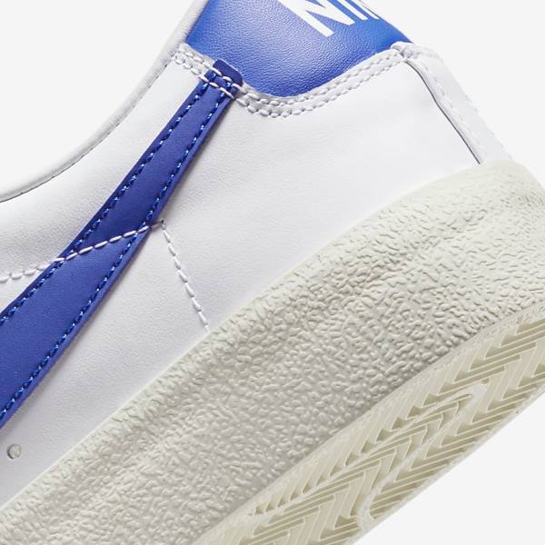 Men's Nike Blazer Low 77 Vintage Sneakers White / Royal | NK650RJD