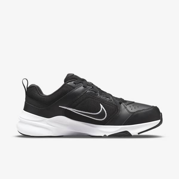 Men's Nike Defy All Day (Extra Wide) Sneakers Black / White | NK187RSY