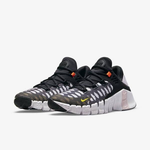 Men's Nike Free Metcon 4 Training Shoes Black / White / Blue / Yellow | NK738SPF