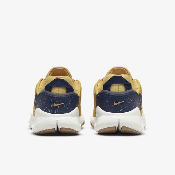 Men's Nike Free Terra Vista Sneakers Gold / Navy | NK708BCZ