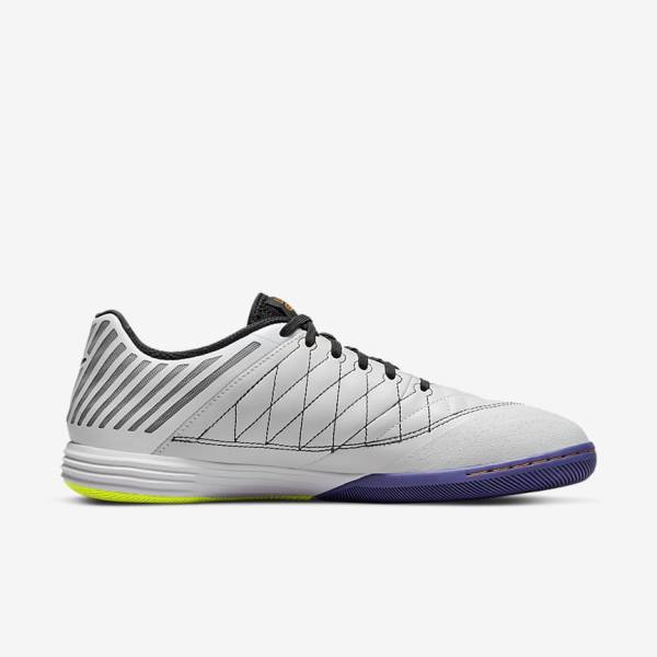 Men's Nike Lunar Gato II IC Indoor Court Football Shoes White / Yellow / Black | NK067FHP