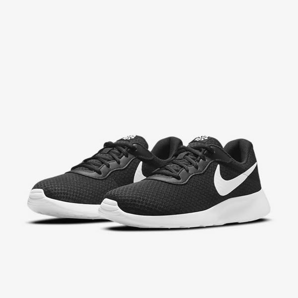 Men's Nike Tanjun Sneakers Black / White | NK691VKA