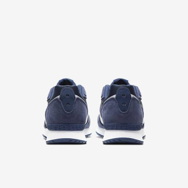 Men's Nike Venture Runner Sneakers Navy / Navy / White | NK567HTZ