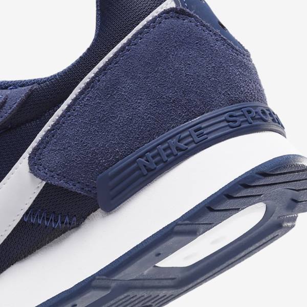 Men's Nike Venture Runner Sneakers Navy / Navy / White | NK567HTZ