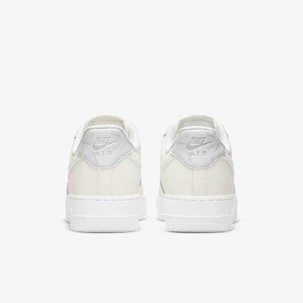 Women's Nike Air Force 1 07 Sneakers White / Platinum | NK378VOT