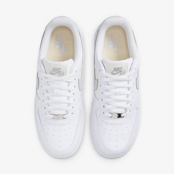 Women's Nike Air Force 1 07 Sneakers White / Metal Silver / Platinum | NK893RLU