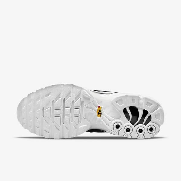 Women's Nike Air Max Plus Sneakers Black / White | NK190IMD