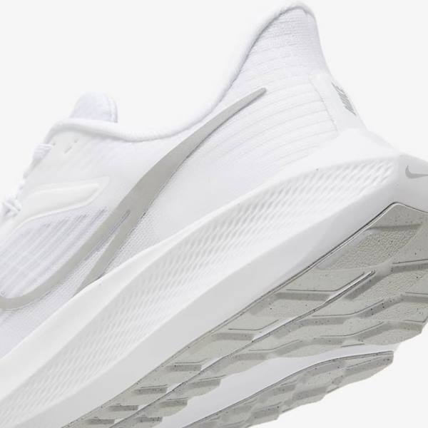 Women's Nike Air Zoom Pegasus 39 Road Running Shoes White / Platinum / Grey / Metal Silver | NK630PYR