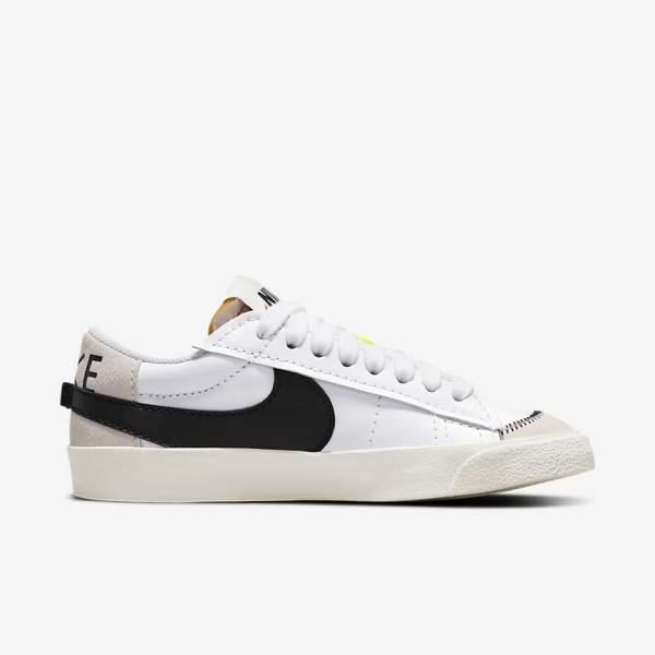 Women's Nike Blazer Low 77 Jumbo Sneakers White / Black | NK457SIL