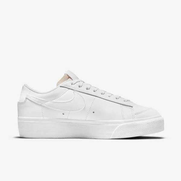 Women's Nike Blazer Low Platform Sneakers White | NK785NGP