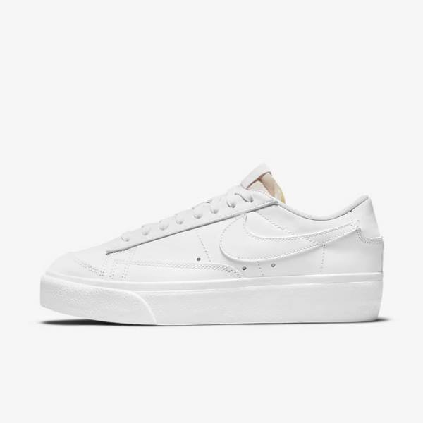 Women\'s Nike Blazer Low Platform Sneakers White | NK785NGP