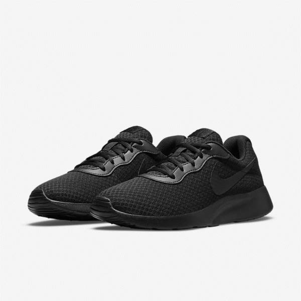 Women's Nike Tanjun Sneakers Black | NK527SJX