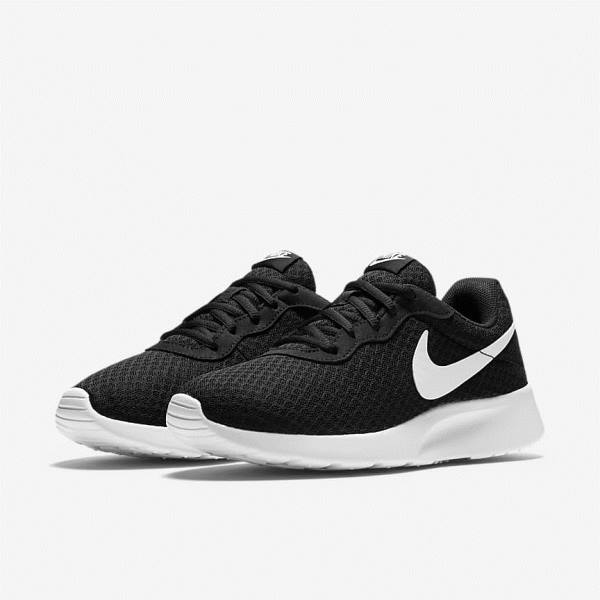 Women's Nike Tanjun Sneakers Black / White | NK351BIX