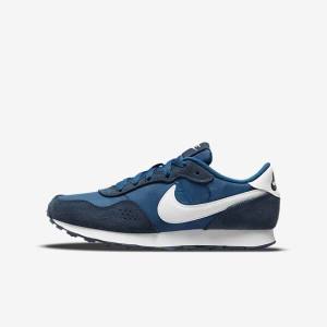 Kids' Nike MD Valiant Older Sneakers Navy / White | NK941IQP